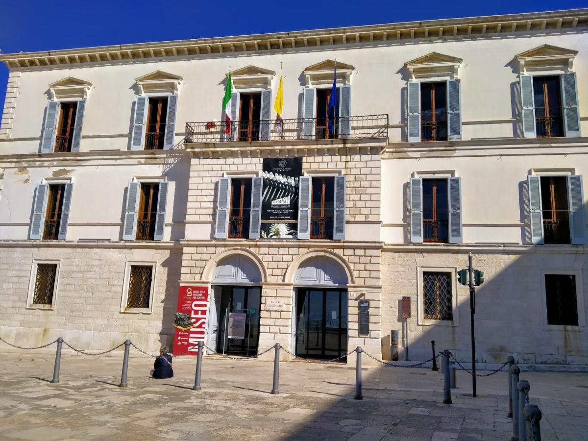 Monolocale Prezioso Villa Trani Eksteriør billede