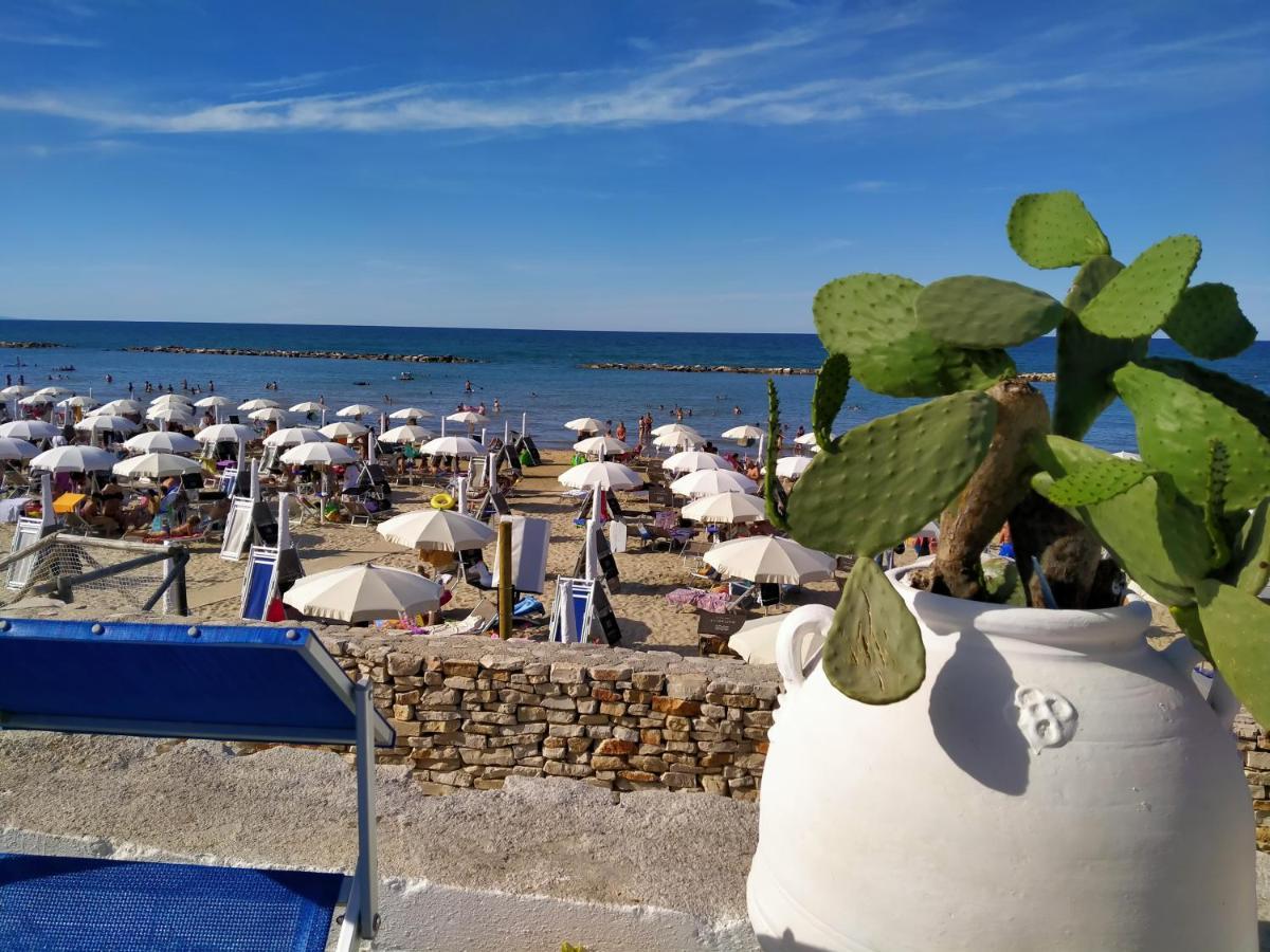Monolocale Prezioso Villa Trani Eksteriør billede