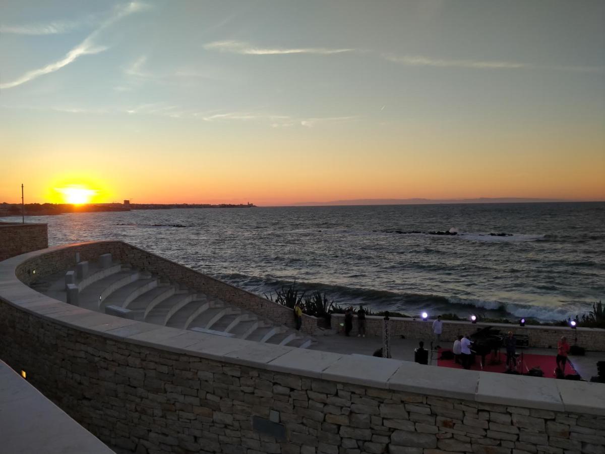 Monolocale Prezioso Villa Trani Eksteriør billede